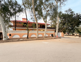 A Cozy Hotel Room With A Comfy Bed at The Decent Luxury Guest House